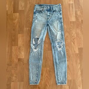 AE Light Wash Hi-Rise Jeggings